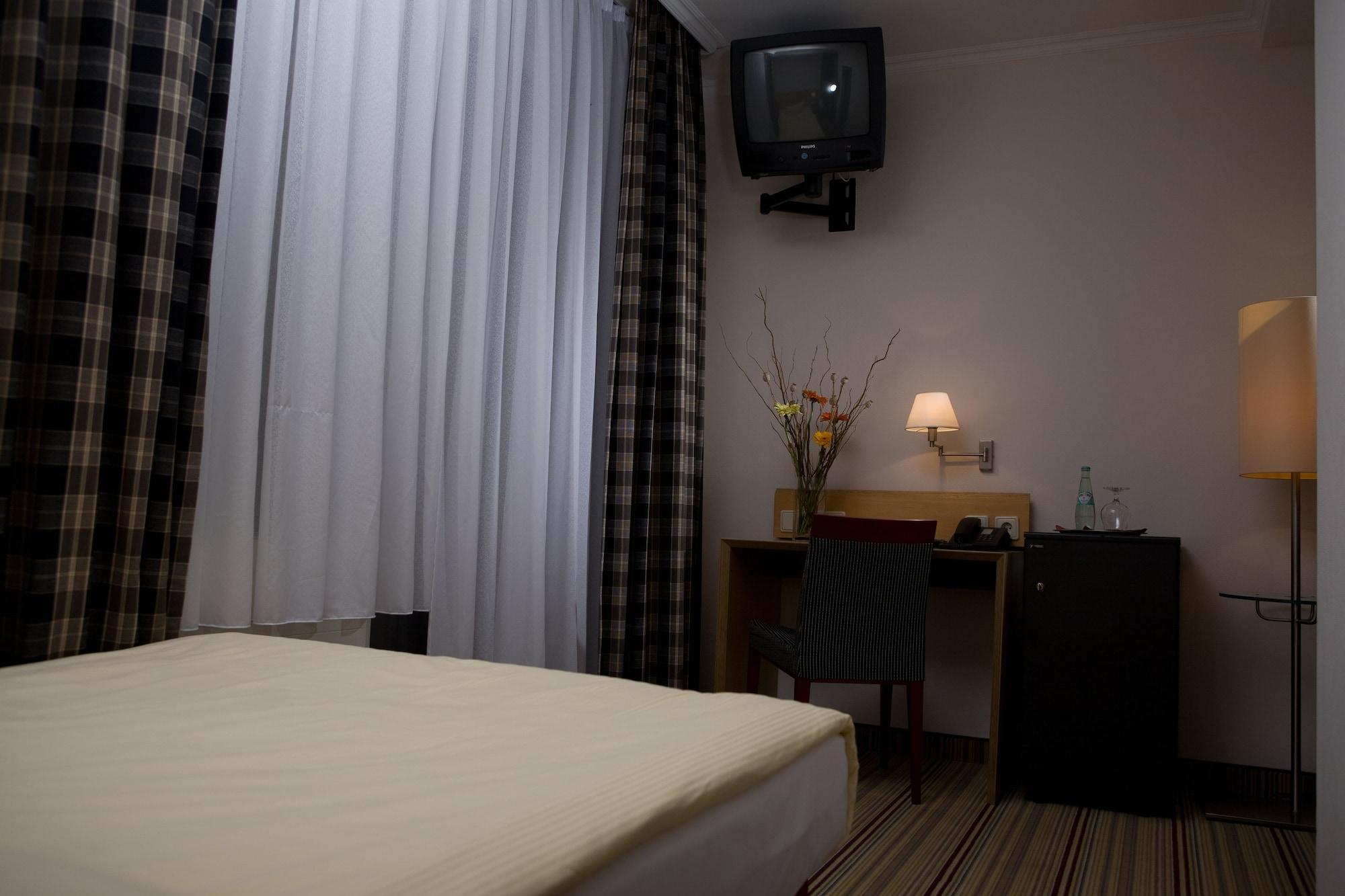 Hotel Ars Vivendi Muenchen Экстерьер фото
